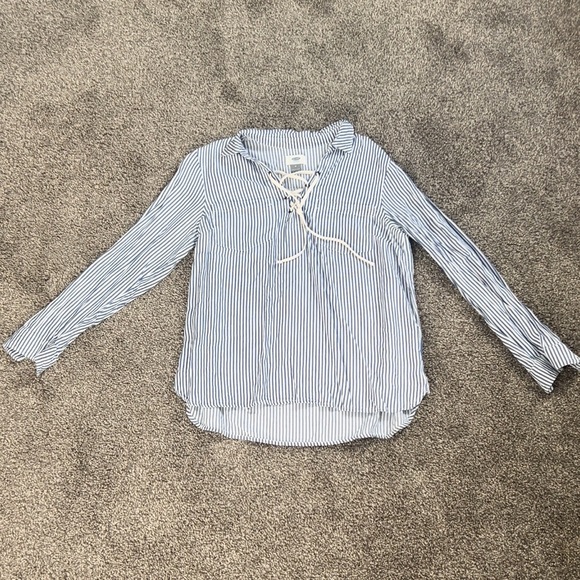 Old Navy Blouse - Picture 2 of 5